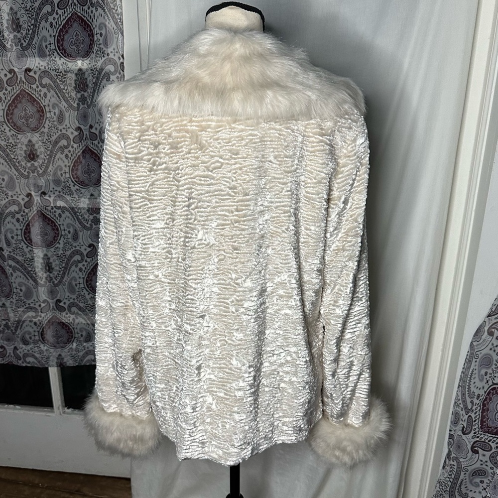 NWOT Dennis Basso Soft Faux Fur & Velvet Ivory Coat | Medium - Picture 3 of 14